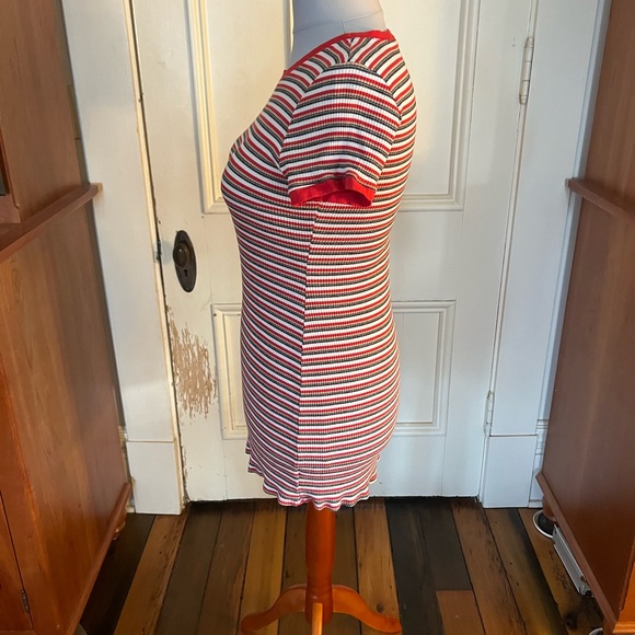Stretchy cute little tshirt dress. Form fitting. Size XL, ModCloth. Gently used - Picture 2 of 4